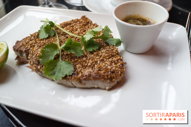 La belle armée : brasserie et bar à cocktail en face de l'Arc de Triomphe