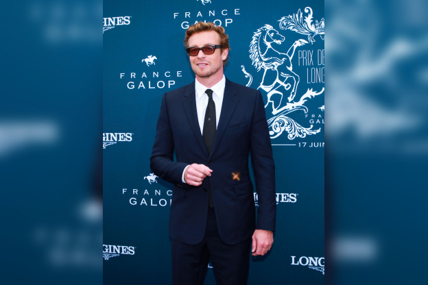 ©Regis Grman - Simon Baker