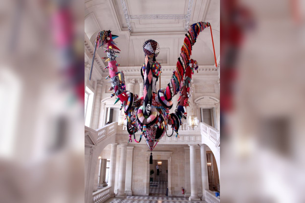 Royal Valkyrie, Joana Vasconcelos | photo © Sortiraparis.com