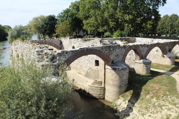 Les ruines du Moulin de Chelles