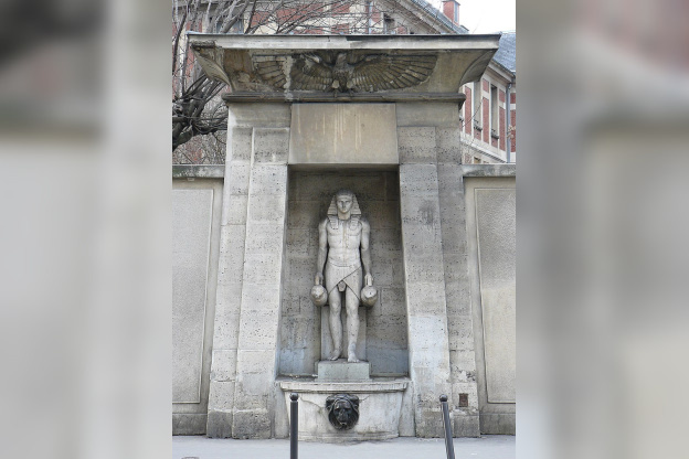 Fontaine du Fellah : Pourquoi cette statue égyptienne au cœur du 7e arrondissement de Paris ?