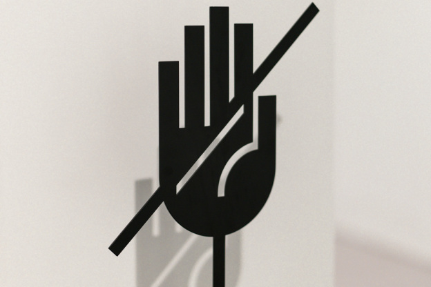 Ne Pas Toucher : une exposition gratuite, interactive et engagée débarque dans le marais