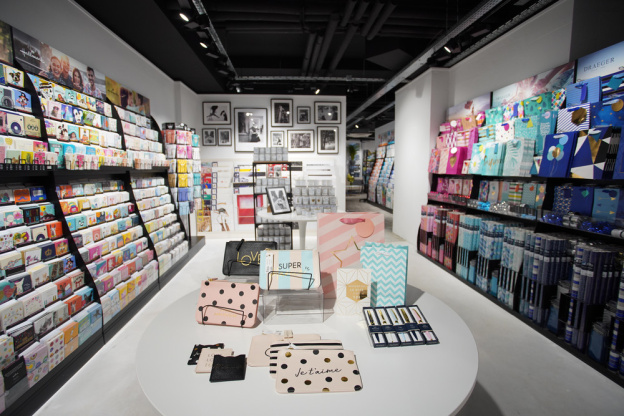 Draeger dévoile un pop-up store bijoux déco et papeterie à Paris