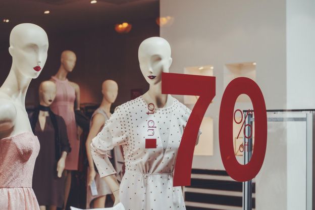 Soldes d'hiver 2021 : 68% des français changent leurs habitudes avec l'épidémie et le couvre-feu