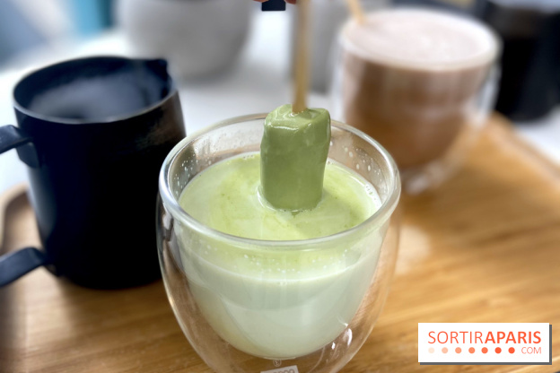 Insolite : ce glacier parisien propose des petits bâtonnets glacés à fondre dans du lait