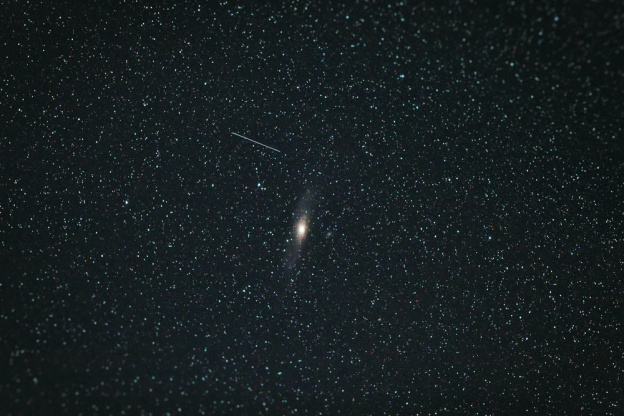 Une boule de feu verte dans le ciel observée dans le sud de la France : les images de la météorite
