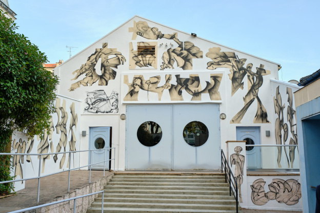 Une exposition immersive au cœur d'un musée désaffecté à Paris