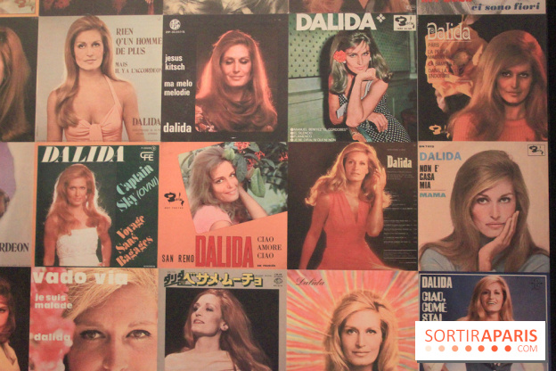 La garde robe de Dalida au Musée Galliera