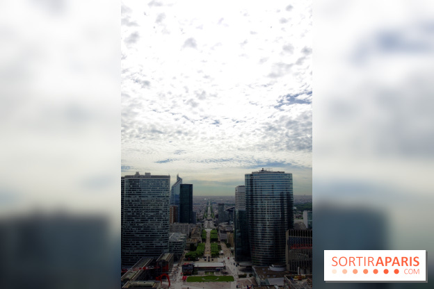 Réouverture du toit de la Grande Arche de La Défense