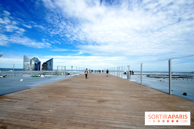 Réouverture du toit de la Grande Arche de La Défense