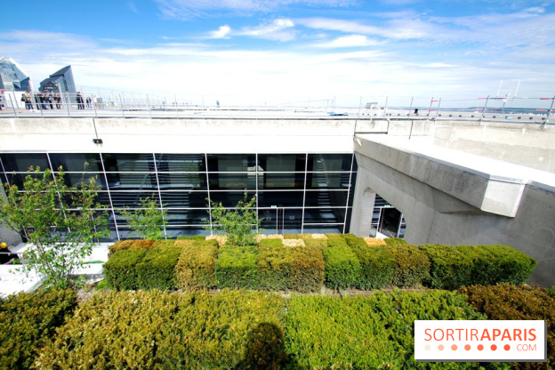 Réouverture du toit de la Grande Arche de La Défense
