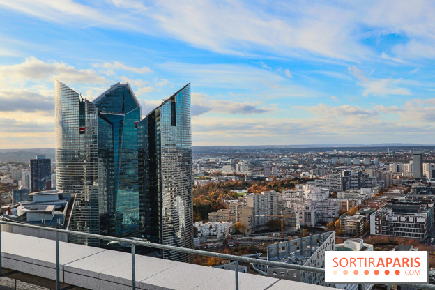 Réouverture du toit de la Grande Arche de La Défense