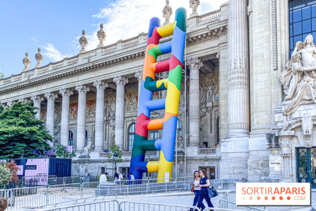 Grand Palais : c'est quoi, cette échelle multicolore sur la façade du musée ?