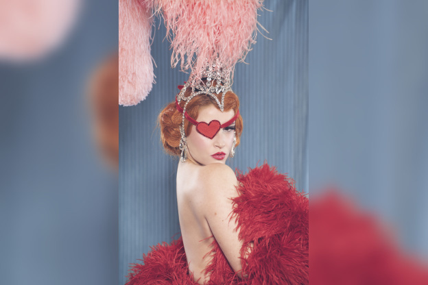 Les Meneuses : la revue signée Maud’Amour qui revisite le genre au Théâtre Les Étoiles