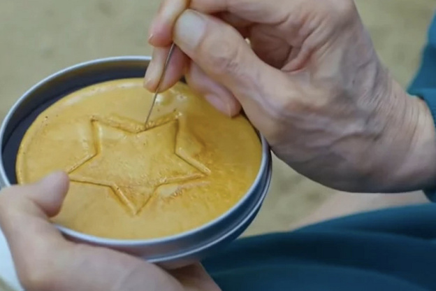 Squid Game : Dalgona, la recette pour réaliser ce biscuit coréen