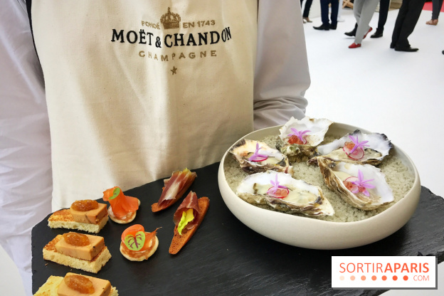 La terrasse du Trianon Palace by Moët