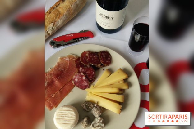 Planche + bouteille Le P'tit Pinard