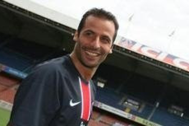 Giuly joueur du mois !