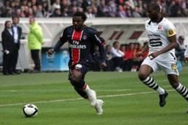Sessegnon réfléchit