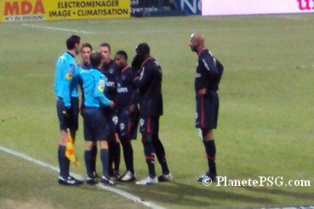 Lyon : Notes > Sakho plombe le match