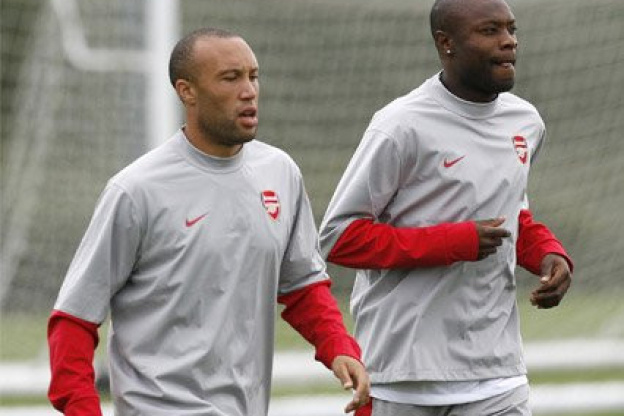 Paris suit de près deux Gunners