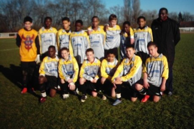 Un jeune de 12 ans pisté !