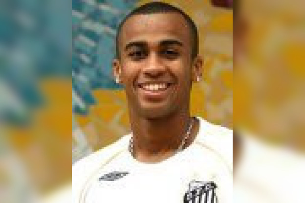 Paris dans la course pour Wesley