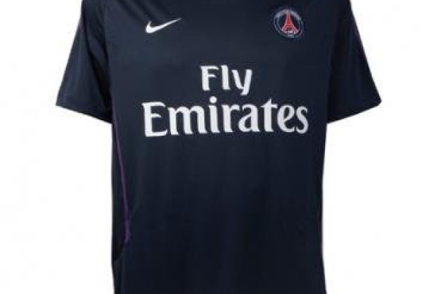 Le véritable maillot d'entraînement 2010/11