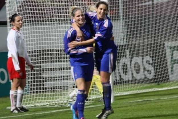 Les Parisiennes à Chypre avec les Bleues