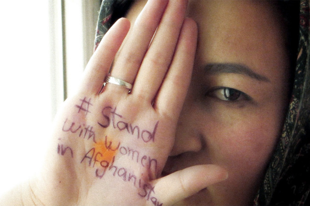 Bread and Roses : documentaire sur les femmes afghanes produit par Jennifer Lawrence sur Apple TV+