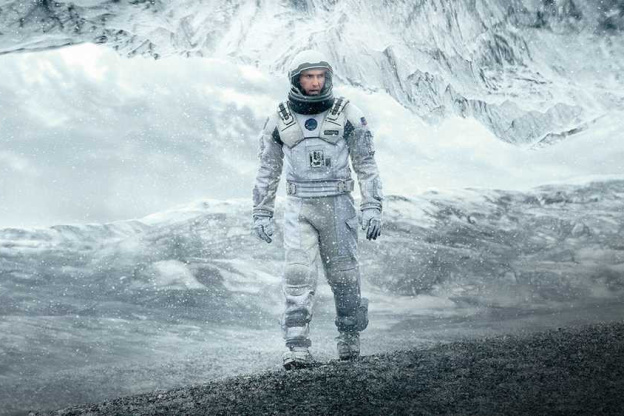 Interstellar de Christopher Nolan, film de science-fiction emblématique sur le temps et l’espace