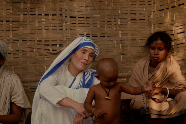 Teresa : Noomi Rapace incarne Mère Teresa dans le biopic de Teona Strugar Mitevska Permalien : film-teresa-2025