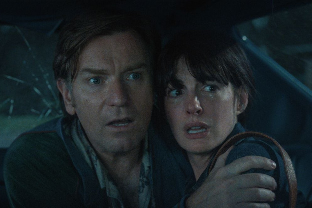 La fin d’Oak Street : Ewan McGregor, Anne Hathaway
