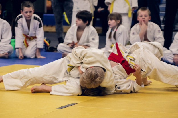 Reprise du sport en club en intérieur pour les mineurs seulement dès le 15 décembre 2020