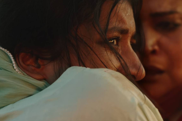 IN FLAMES de Zarrar Kahn : Un drame troublant explorant les liens familiaux et les peurs profondes