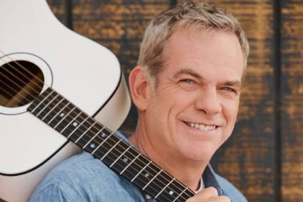 "Garou Tourne" au Casino Lucien Barrière d'Enghien-les-Bains en novembre 2023