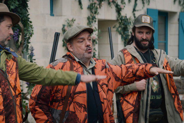 Chasse Gardée : le nouveau film avec Didier Bourdon, Camille Lou et Thierry Lhermitte 