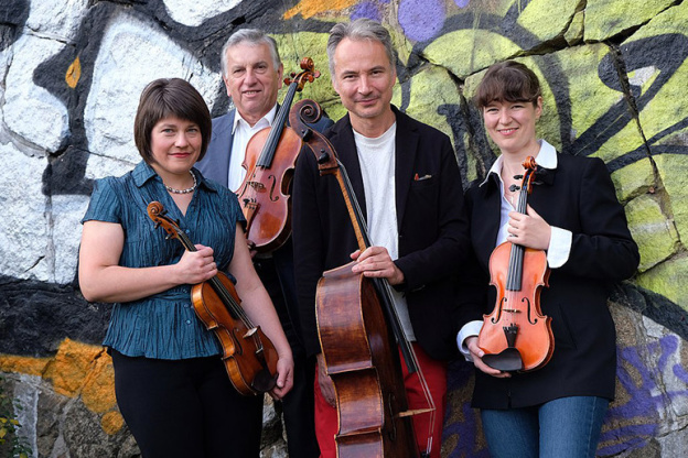 François Dumont & Quatuor Prazak en concert au Théâtre des Champs-Elysées à Paris