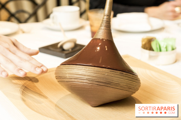 Bûche de Noël toupie du Shangri-La Paris 2017