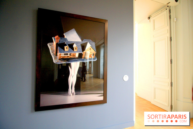 Women House à la Monnaie de Paris - Laurie Simmons, Walking House, 1989