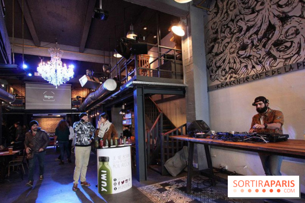 La finale de la Ligue des Champions PSG-Bayern au Café de la Presse, écran géant 