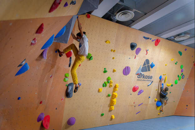 Arkose Didot, la nouvelle salle d'escalade du 14e, lieu de vie éco-responsable 