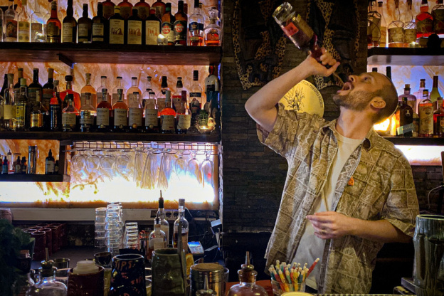 Le Dirty Dick : bar à cocktails et culture Tiki à Pigalle, nouvelle carte