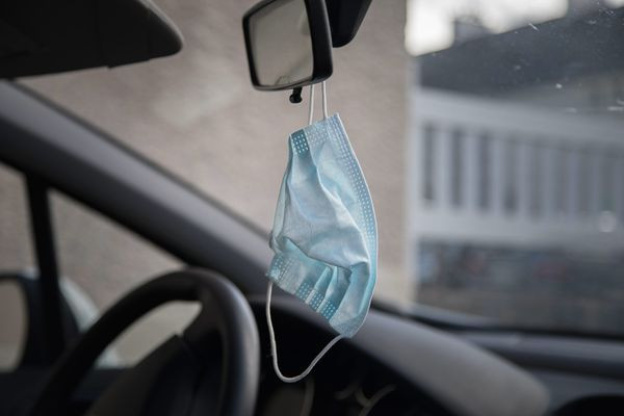 Covid : dans les auto-écoles, le port du masque reste obligatoire 