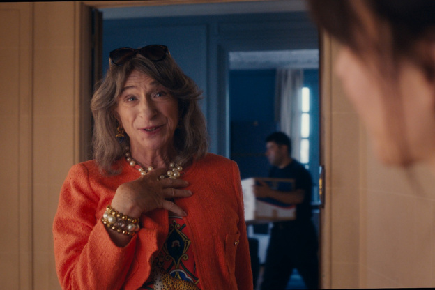 MME MILLS, UNE VOISINE SI PARFAITE : les photos officielles