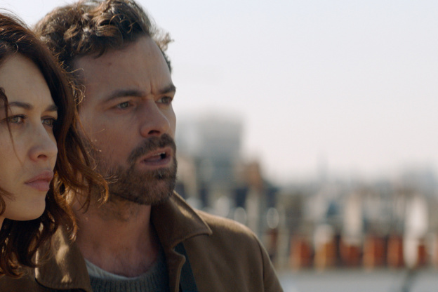 Dans la brume : photos officielles