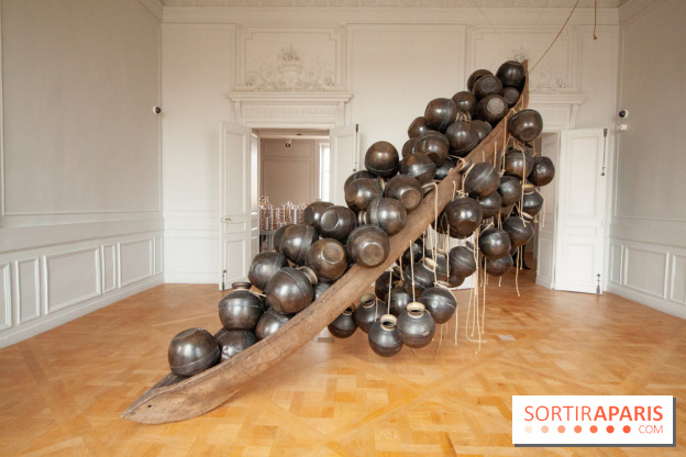 Jal Mei Kumbh, Kumbh Mein Jal Hai [The pot is in the Water, and the Water is in the Pot]Subodh Gupta, 2012