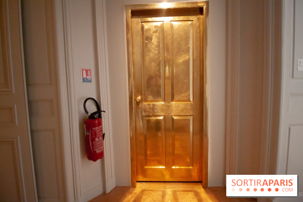 Door, Subodh Gupta, 2007