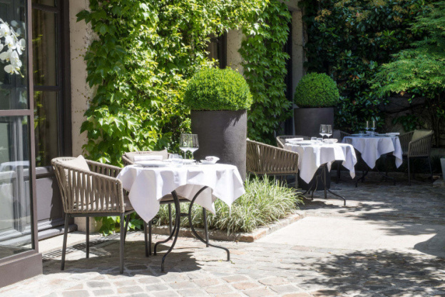Ouverture d'Anne, premier restaurant gastronomique du Pavillon de la Reine