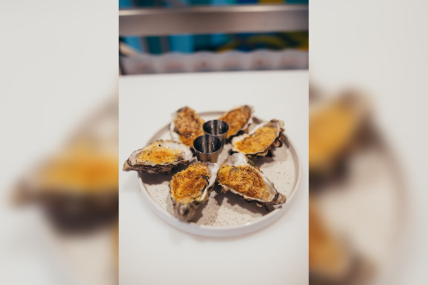 Un bar à huitres éphémère chez Mersea à Beaupassage